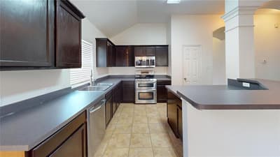 6804 Whitestone Drive, McKinney TX 75070 - Photo 5