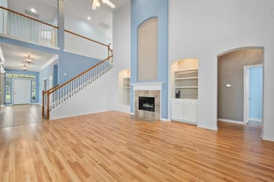 2405 Moon Dance Court, Arlington TX 76001 - Photo 2