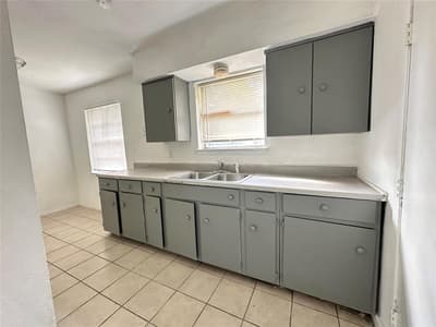 4916 Mcdougal Street, Greenville TX 75401 - Photo 2