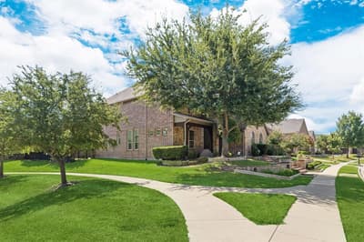 4604 Golden Mew Drive, Carrollton TX 75010 - Photo 2