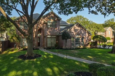 2221 Hidden Woods Court, Arlington TX 76006 - Photo 2