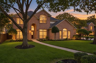 2221 Hidden Woods Court, Arlington TX 76006