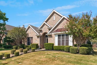 305 Andre Drive, Irving TX 75063 - Photo 2
