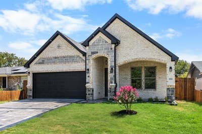 406 SW 16th Street, Grand Prairie TX 75050