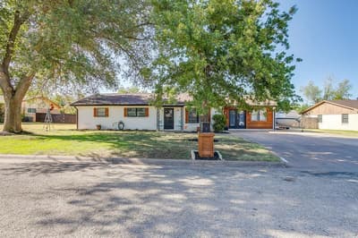 2102 SE 10th Street, Mineral Wells TX 76067 - Photo 4