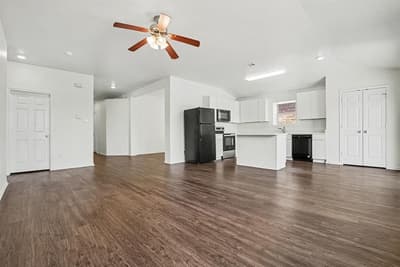 2640 Pioneer Bluffs Road, Balch Springs TX 75181 - Photo 5