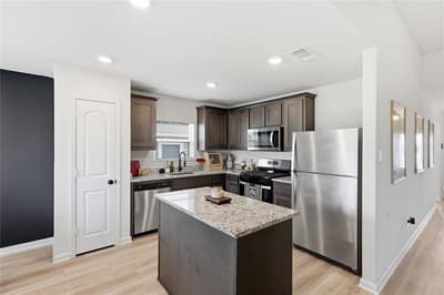 916 American Flyer Boulevard, Fort Worth TX 76108 - Photo 3