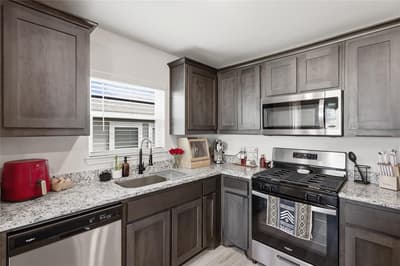 916 American Flyer Boulevard, Fort Worth TX 76108 - Photo 5