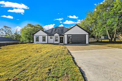 2708 Flora Lane, Denison TX 75020