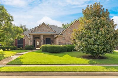 1602 Oak Ridge Drive, Corinth TX 76210
