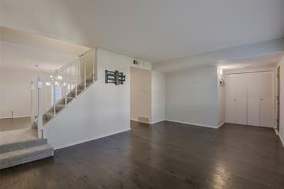 326 Westview Terrace, Arlington TX 76013 - Photo 3