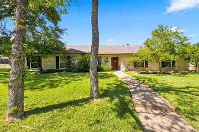 9909 Forest Shadows Drive, Woodway TX 76712 - Photo 3