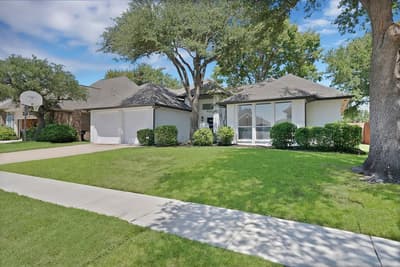 10912 Promise Land Drive, Frisco TX 75035 - Photo 2