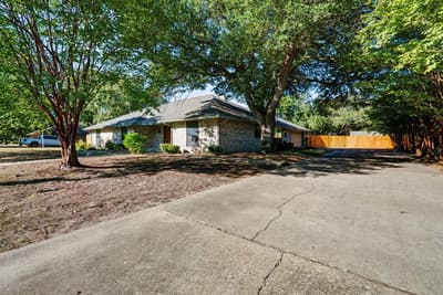 980 N Lydia Street, Stephenville TX 76401 - Photo 3