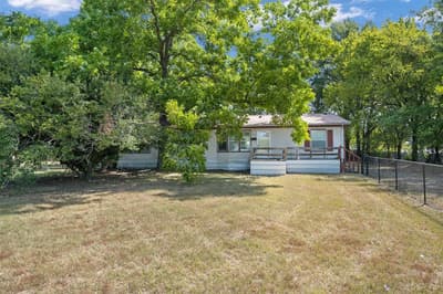225 John Thomas Drive, Seven Points TX 75143
