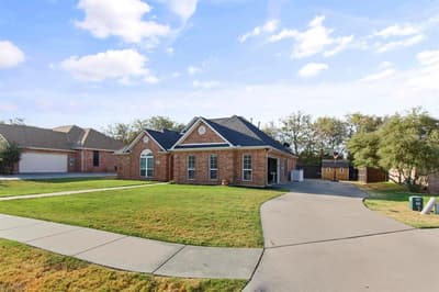 417 Valley View Lane, Krum TX 76249 - Photo 2