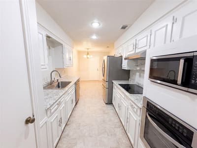4824 Berridge Lane, Dallas TX 75227 - Photo 2
