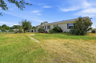 937 County Road 4790, Boyd TX 76023 - Photo 2