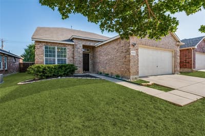 4629 Indian Rock Drive, Fort Worth TX 76244 - Photo 2