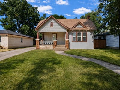 719 N Barnett Avenue, Dallas TX 75211