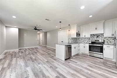 208 - 212 E Cherry Street, Sherman TX 75090 - Photo 2