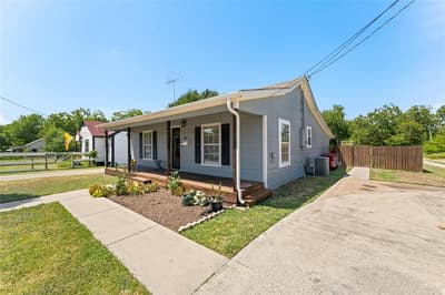 705 N Washington Street, Farmersville TX 75442 - Photo 2