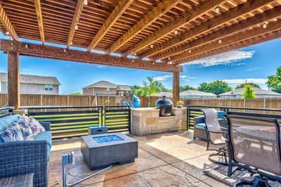 3640 Chestnut Oak Drive, Dallas TX 75253 - Photo 2