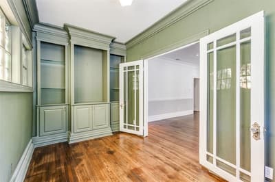 5027 Stoneleigh Avenue, Dallas TX 75235 - Photo 4