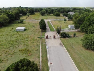 2600 Rosebud Lane, Richland Hills TX 76118 - Photo 4
