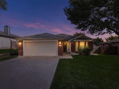 4037 Staghorn Circle N, Fort Worth TX 76137 - Photo 2