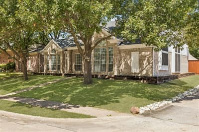 8113 Pickard Drive, Rowlett TX 75088 - Photo 2