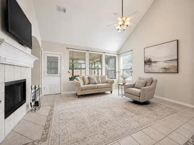 4205 Creek Falls Drive, Corinth TX 76208 - Photo 3