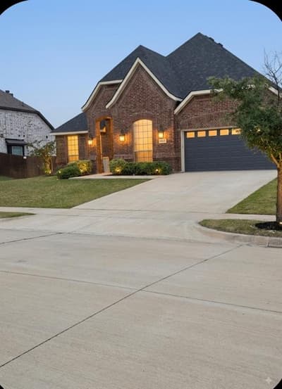 1533 Pierce Street, Waxahachie TX 75165