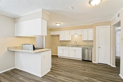 3008 Highgate Lane, Bedford TX 76021 - Photo 4