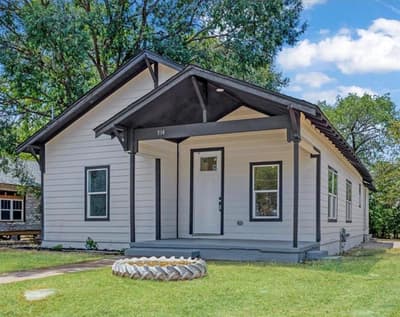 514 N Lee Avenue, Sherman TX 75090 - Photo 2