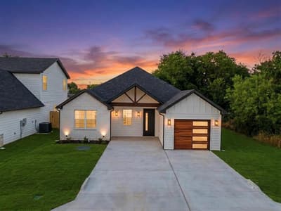 5555 Mercedes Circle, Granbury TX 76048