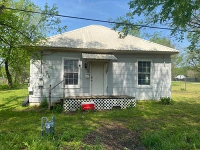614 2nd Street, Kerens TX 75144