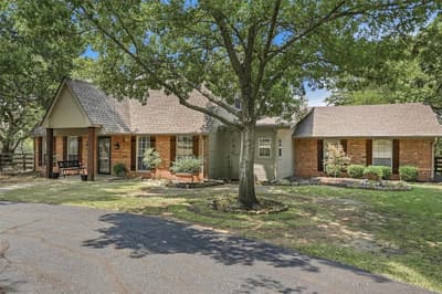 1806 Carriage Estates Road, Sherman TX 75092 - Photo 2