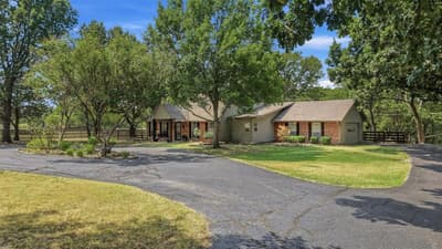 1806 Carriage Estates Road, Sherman TX 75092 - Photo 3