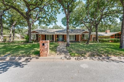 832 Wheelwood Drive, Hurst TX 76053 - Photo 3