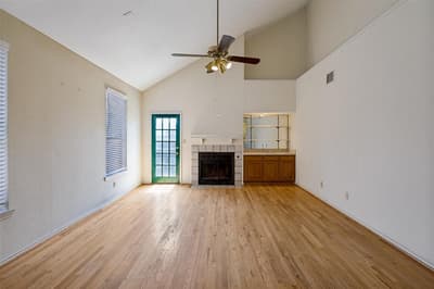 4315 Harvest Hill Road, Carrollton TX 75010 - Photo 4