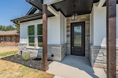 305 Hobbs Avenue, Boyd TX 76023 - Photo 2