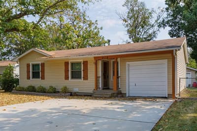 210 E Daugherty Drive, Garland TX 75041 - Photo 3