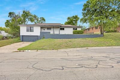 7401 Trimble Drive, Fort Worth TX 76134 - Photo 2