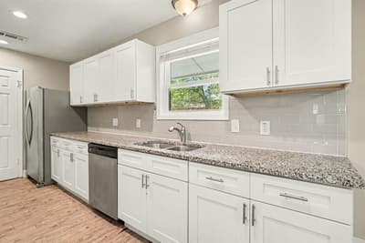 6705 Yosemite Drive, Fort Worth TX 76112 - Photo 5