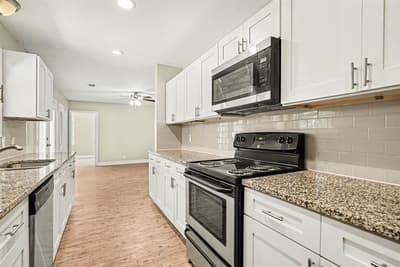 6705 Yosemite Drive, Fort Worth TX 76112 - Photo 4