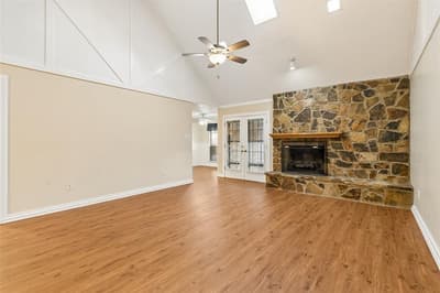 6640 Pleasant Ridge Drive, North Richland Hills TX 76180 - Photo 5