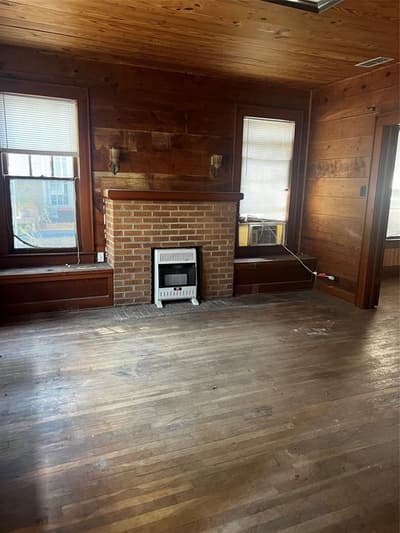 1011 W Walker Street, Denison TX 75020 - Photo 2