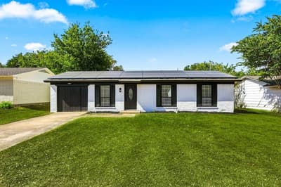 865 Stanford Drive, Lancaster TX 75134