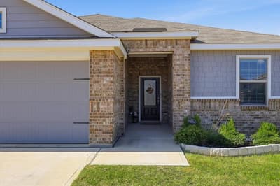 7533 Pleasant Oaks Street, Fort Worth TX 76120 - Photo 3